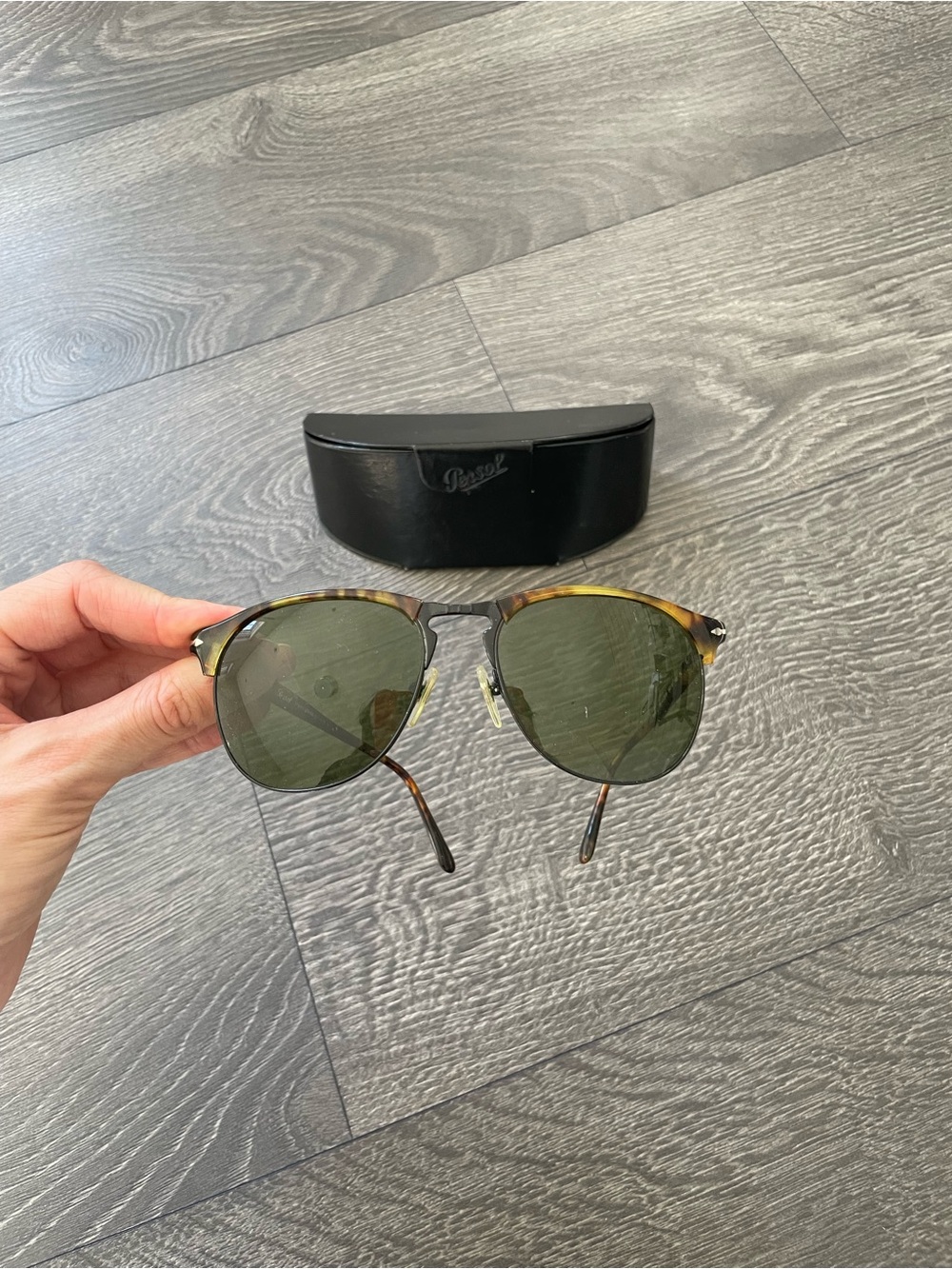 Persol Women’s tortoise aviators